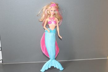 Figurien Barbie Sirène Magique 2013