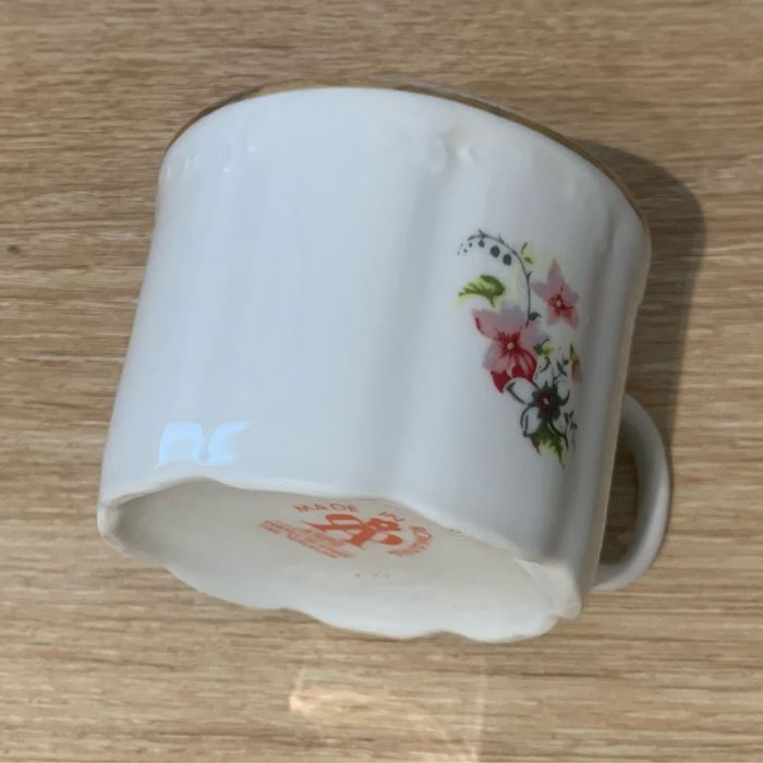 Tasse en porcelaine fine - photo numéro 7