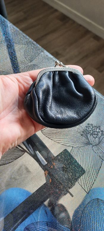 Petite porte monnaie en cuire noir