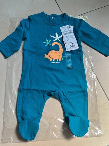Pyjama bébé dinosaure