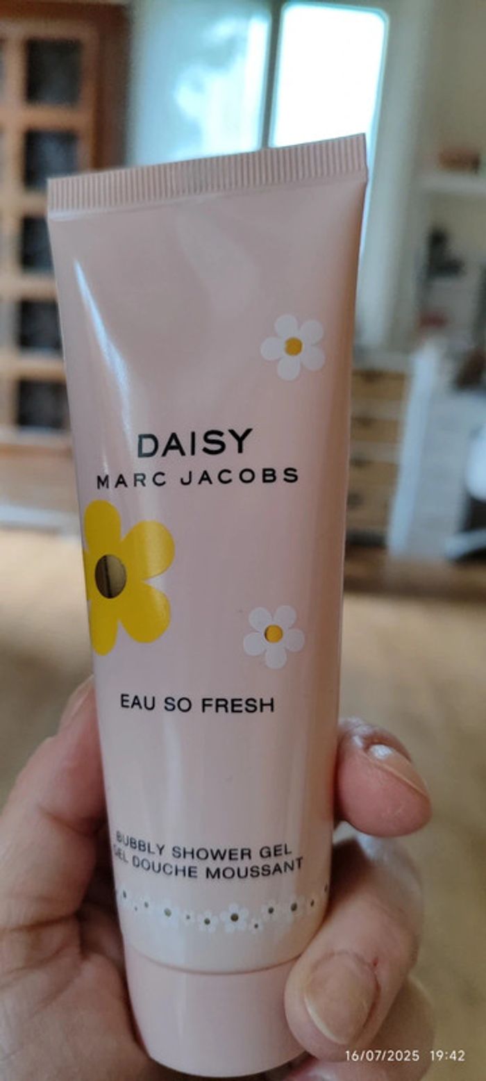 Marc Jacobs Eau So Fresh Bubbly Shower Gel/ gel douche moussant 75 ml