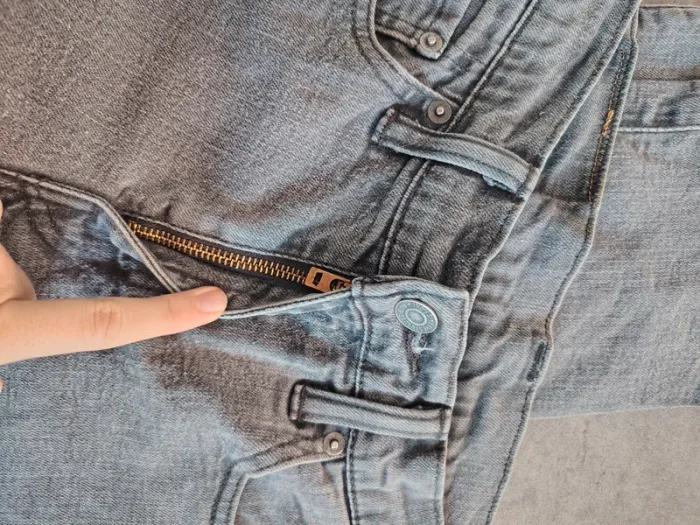 Lévi's 511 w29 - photo numéro 3