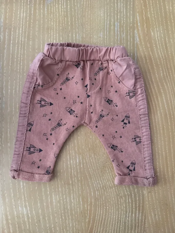 Pantalon Kiabi 1 mois