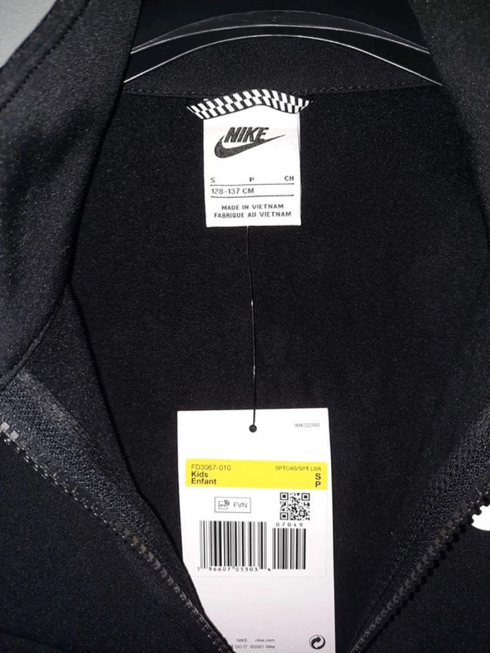 Ensemble survêtement Nike - photo numéro 6