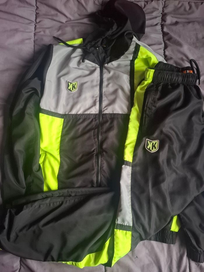 Survêtement lacoste