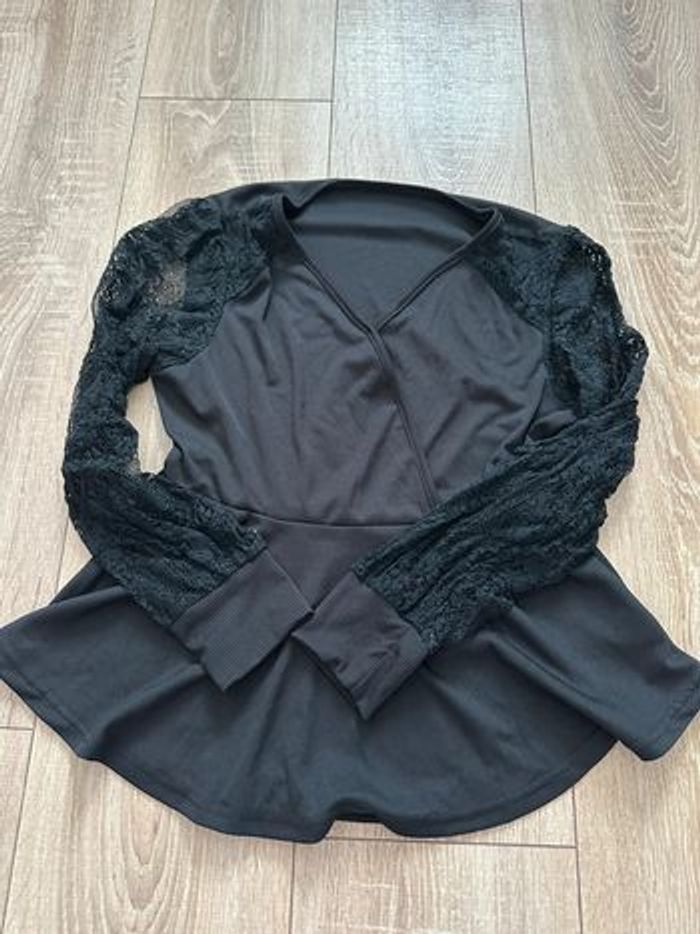 Blouse peplum noire