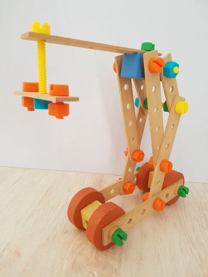 Jeu de construction à visser en bois - photo numéro 8