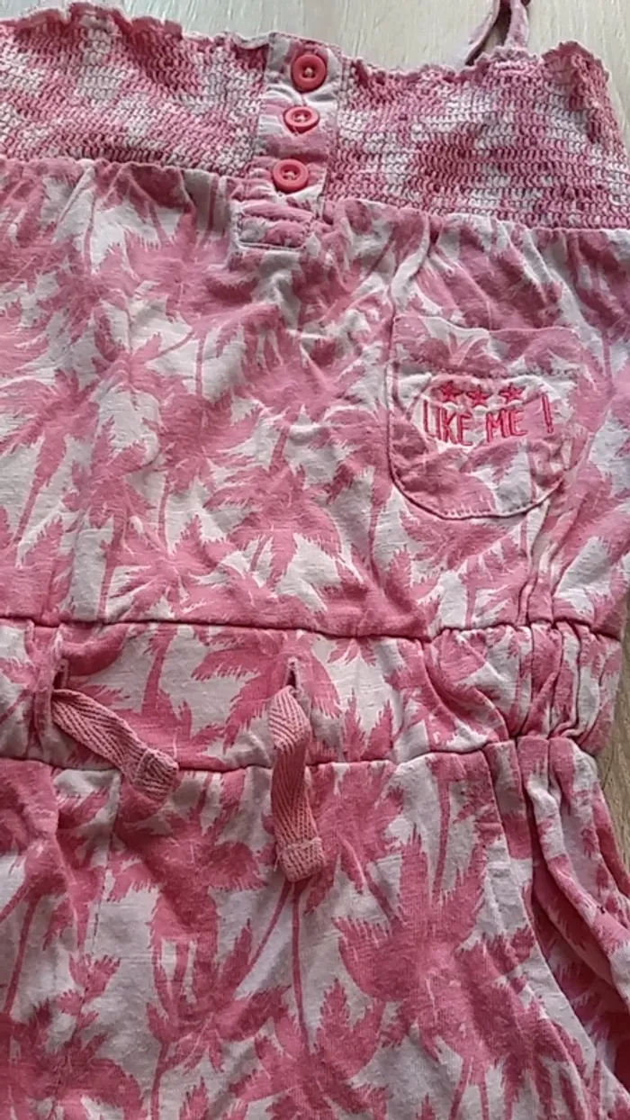 Combinaison short taille 3 ans - photo numéro 2