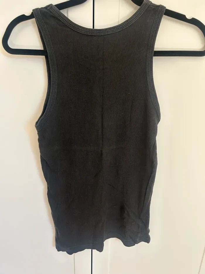 2 Tee shirt sans manche - photo numéro 5