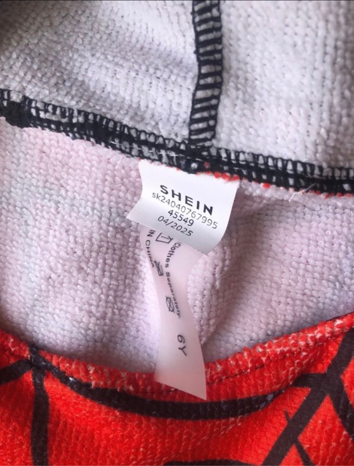 Sortie de bain shein spiderman 6 ans - photo numéro 4