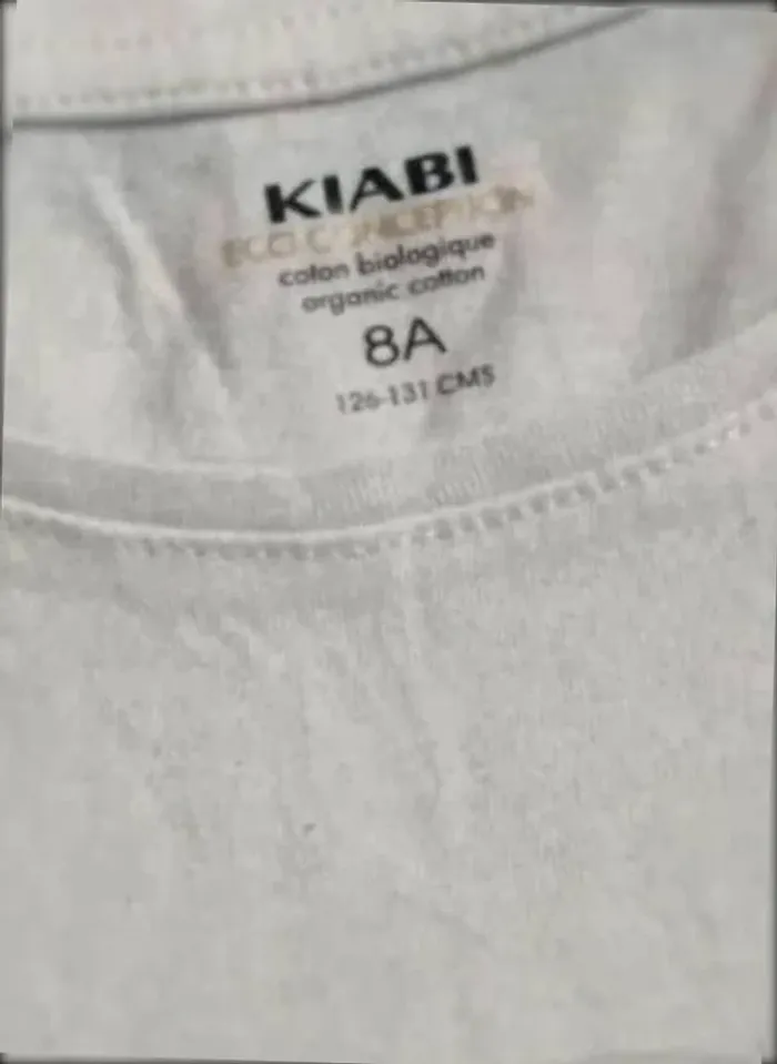 Tee  shirt ml kiabi  bon  état  8  ans - photo numéro 3