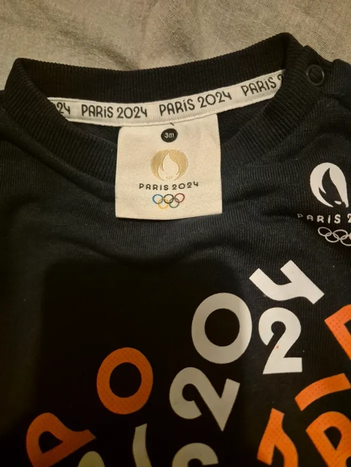 Ensemble sweat + jogging Paris 2024 3 mois - photo numéro 2