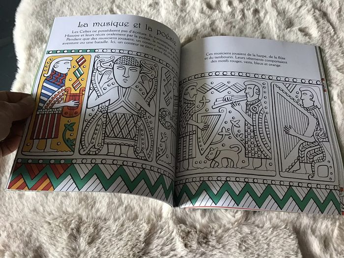 Livre coloriage Motifs celtiques à colorier (0623 - photo numéro 5