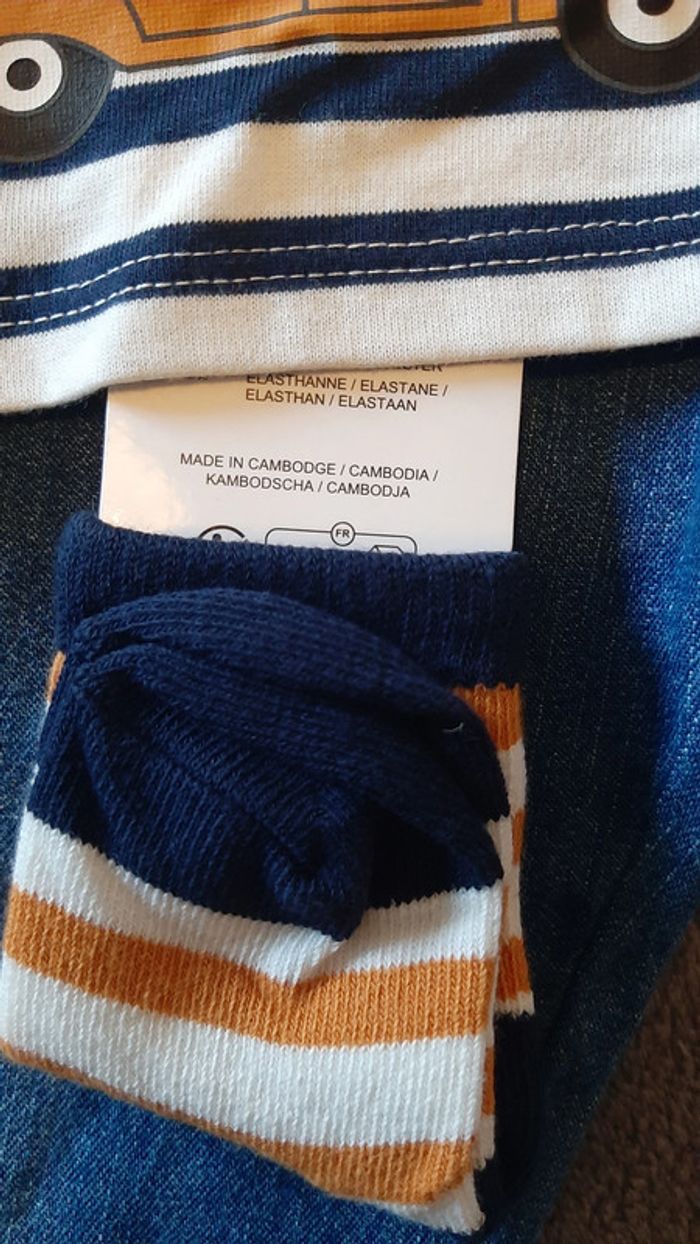 ensemble haut + pantalon + chaussettes - photo numéro 3