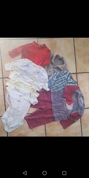 Lot vêtements 12 mois
