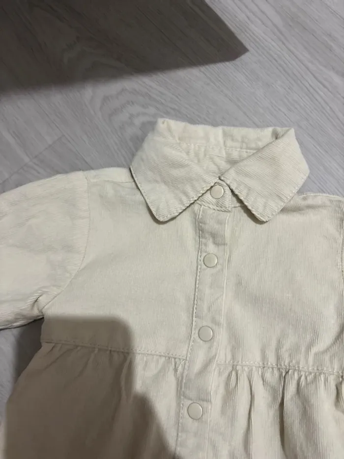 Robe 1 mois - photo numéro 2