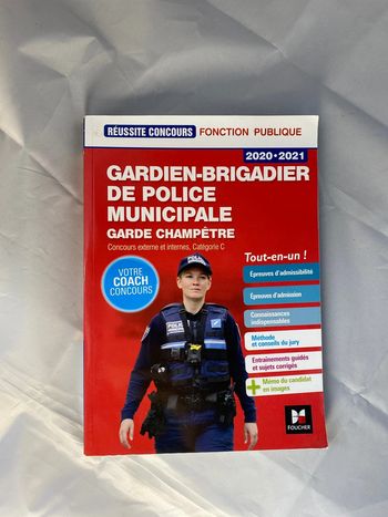 Gardien, brigadier de police municipale, garde champêtre