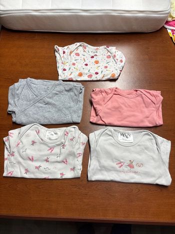 Lot de 5 bodies