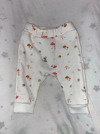 Pantalon neuf 3 mois
