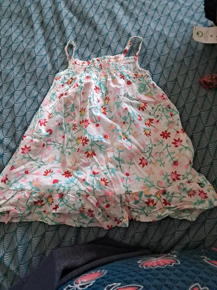 Robe fine à bretelles du pareil au même