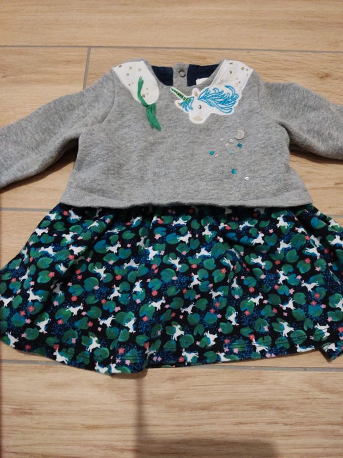 Robe catimini 6 mois licorne - photo numéro 4