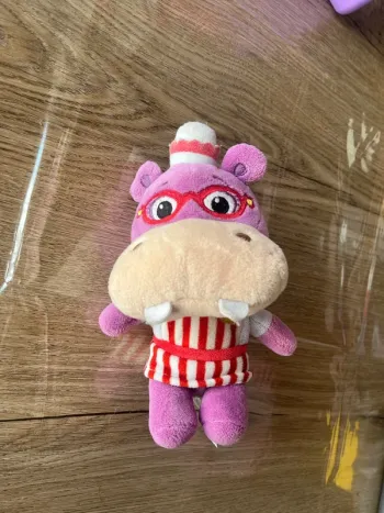 Hippo / Hallie docteur la peluche
