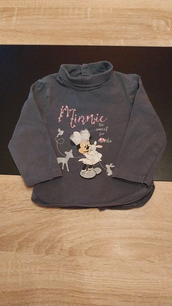 Tee-shirt manche longue 12 mois (taille petit, plutôt 9 mois)