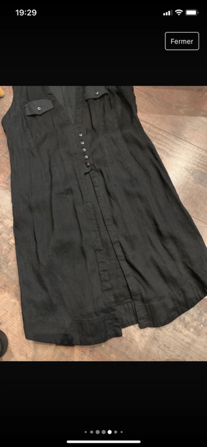Sur robe noire sans manches - photo numéro 5