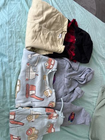 Lot de vetements garçons 98