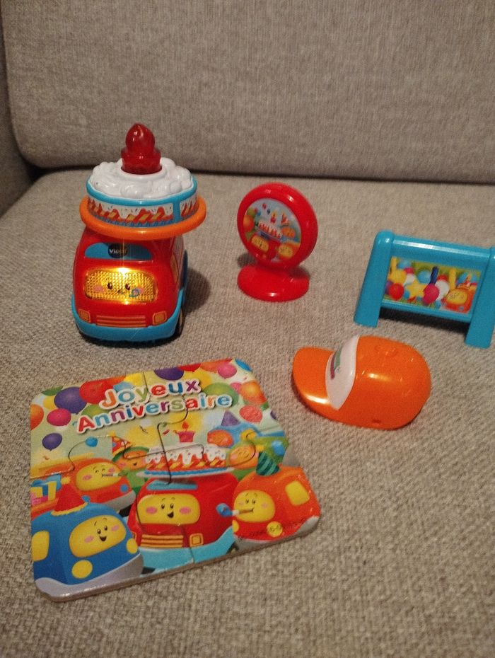 Tut tut anniversaire complet - photo numéro 3