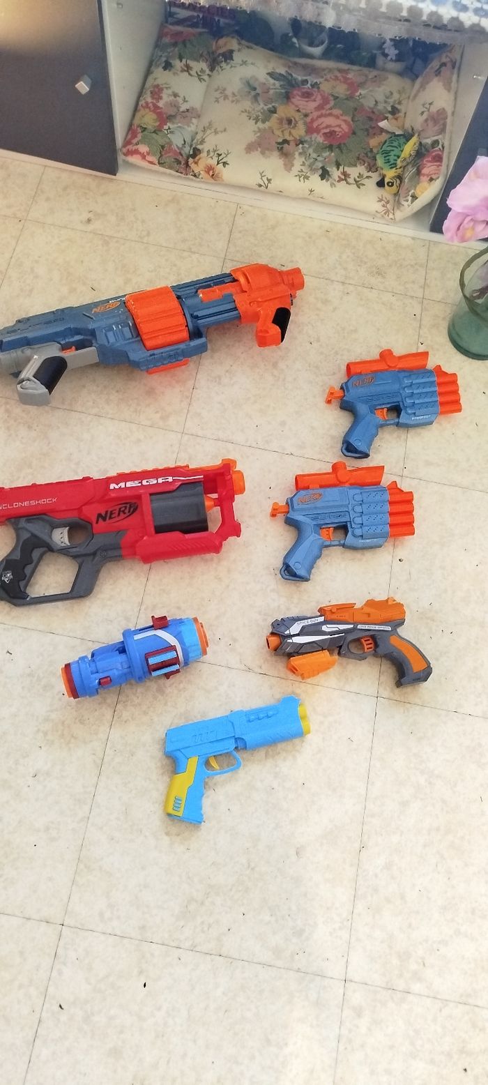 Pistolet nerf lot 7 sans flèches