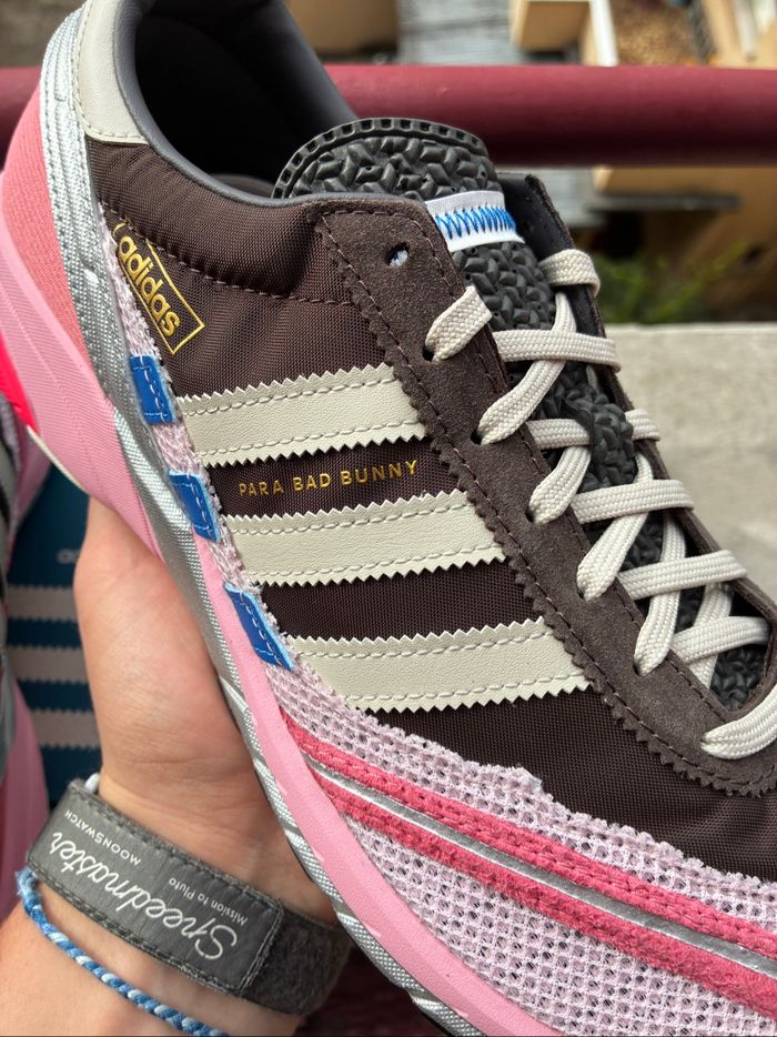 Adidas x Bad Bunny Adizero SL 72 Brown/Clear Pink/Hazy Rose - Taille 44,5 - Neuves - photo numéro 5