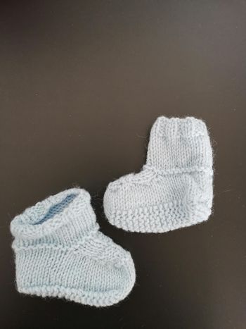 Chausson naissances tricoté