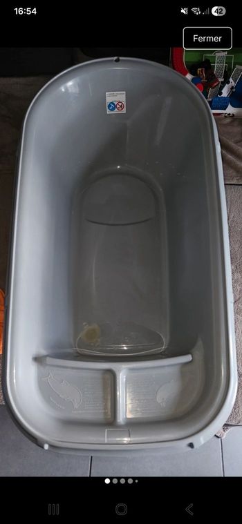 Grande baignoire bebe en très bon état