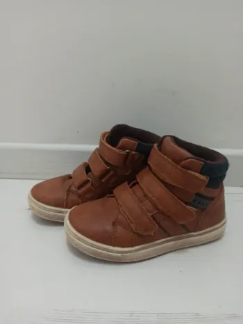 Chaussures montantes / taille 26 /tbe