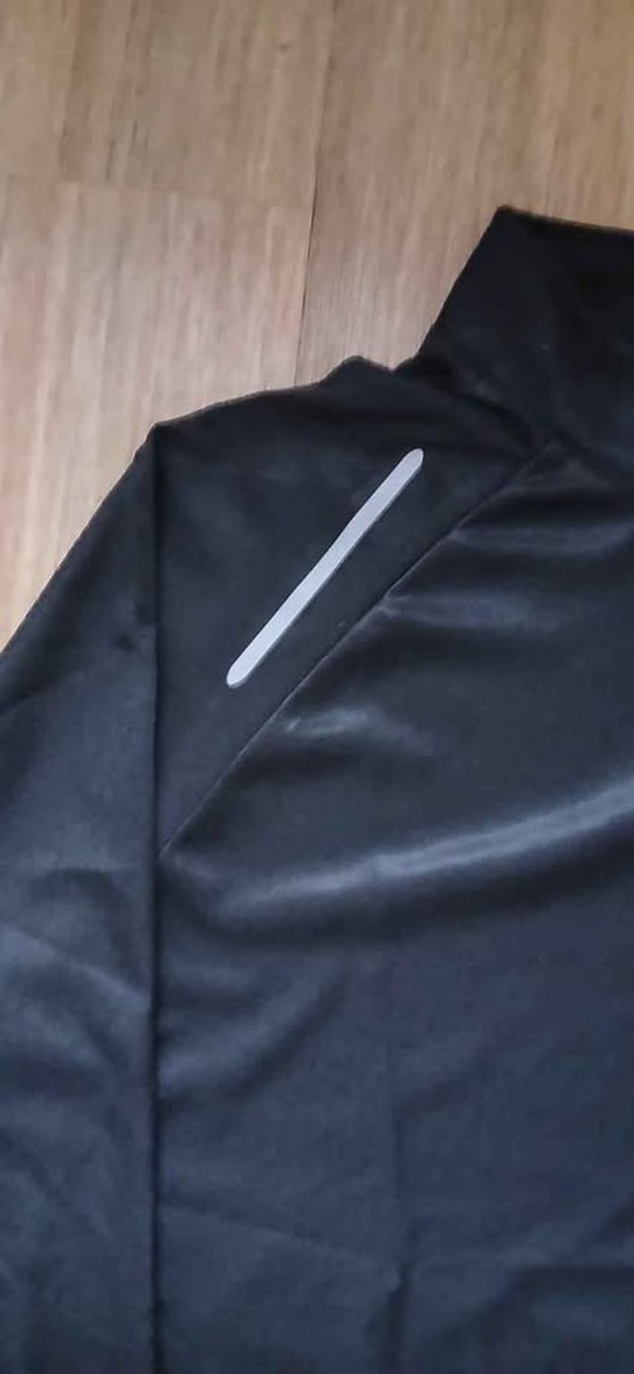 Haut running Nike noir - photo numéro 3