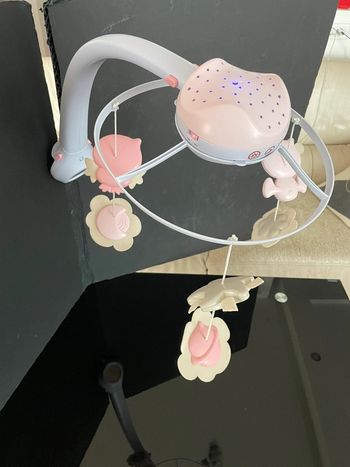 Mobile pour lit bébé avec musique