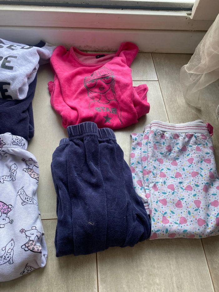 Lot de pyjama, taille huit ans - photo numéro 3