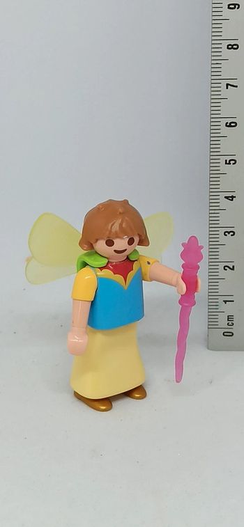 Fille enfant fée avec ailes et baguette playmobil