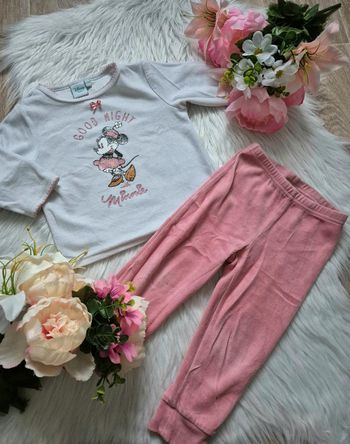 Pyjama velours Minnie – Taille 24 mois (Kiabi)