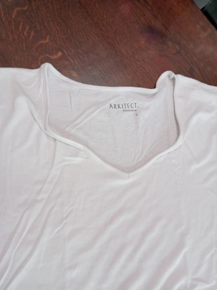 T-shirt taille L - photo numéro 3