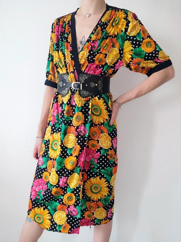 Robe longue portefeuille fleur multicolore noir Rétro / Botto Boutique - 36/S oversize à 46/XXXL - photo numéro 4