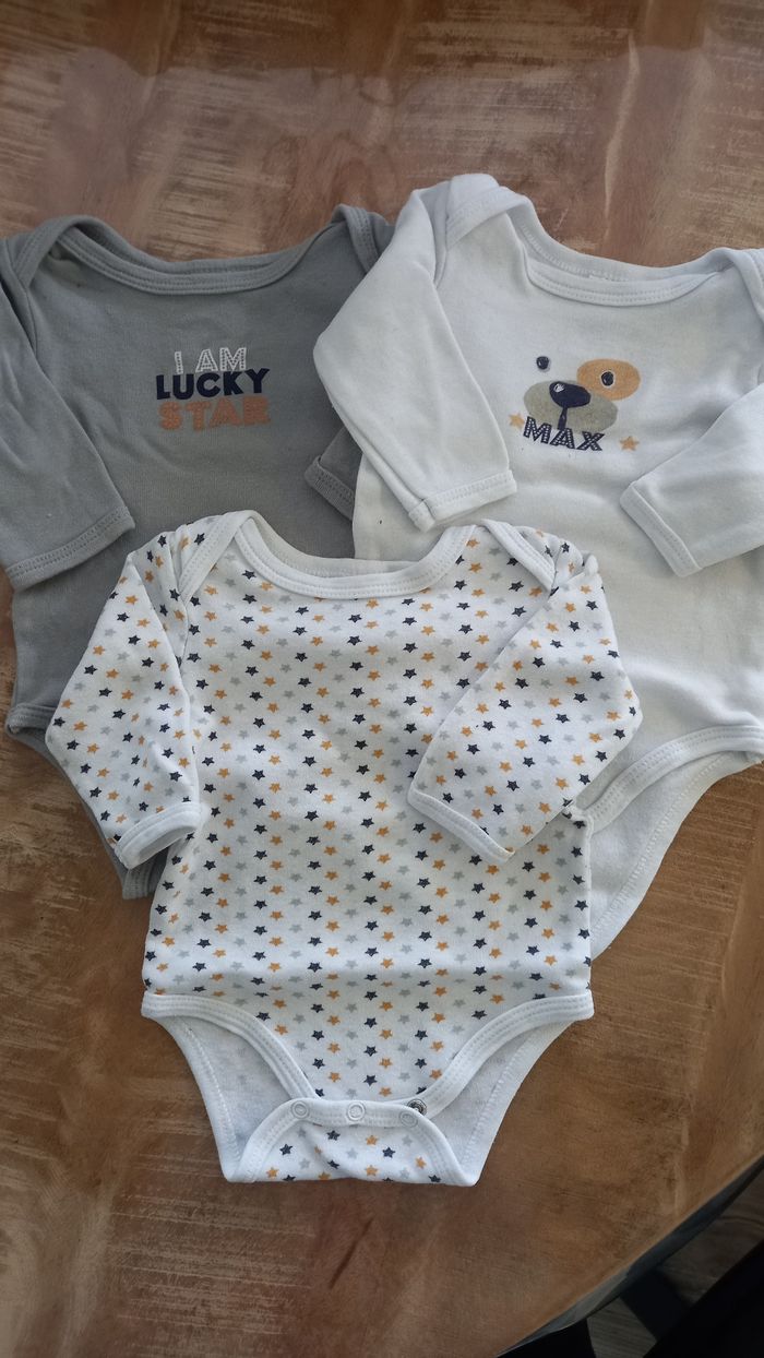 Lot de 3 bodies 3 mois