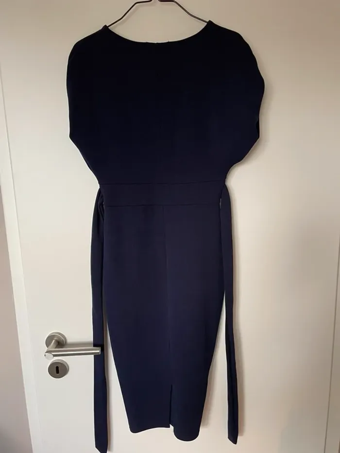 Robe bleu marine Boohoo - photo numéro 2