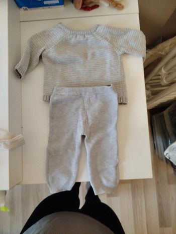 Ensemble gris 1 mois