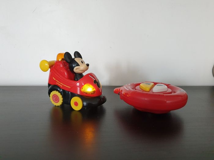 Tut tut bolide Disney "La magi voiture télécommandée de Mickey" VTech - photo numéro 2