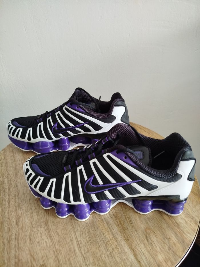 Baskets Nike T 38,5 - photo numéro 3