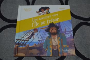 Livre Mac Donald Happy Meal Une aventure vers l'île au trésor