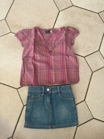 Ensemble jupe jeans et chemise taille 3 ans