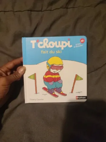Livre T'choupi fait du ski